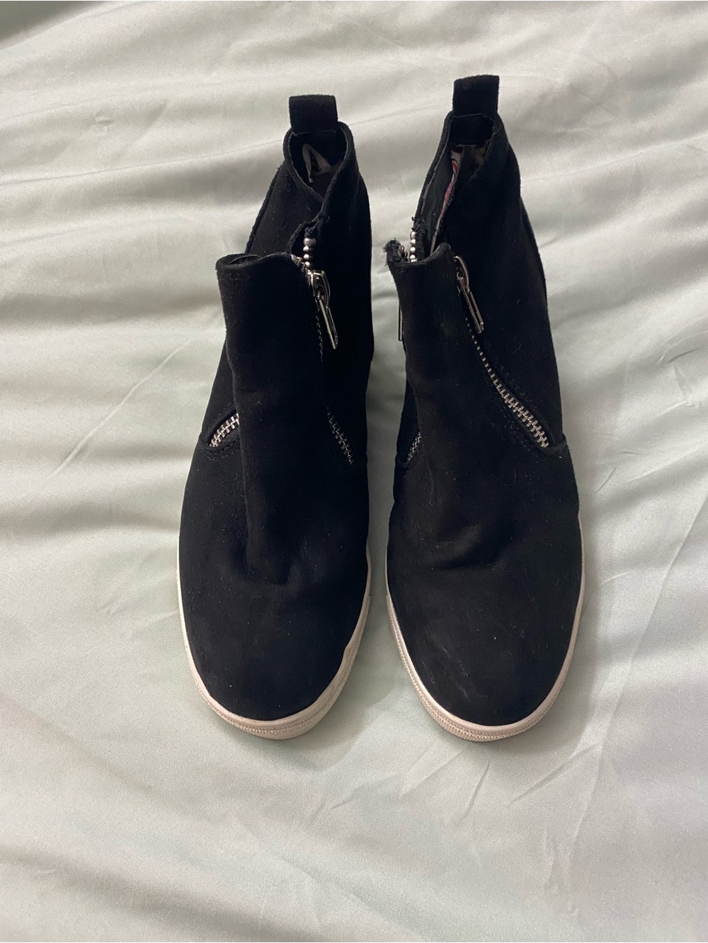 Steve Madden JWedgie Black Suede Wedge Sneakers – Youth Size 2M - Picture 2 of 7